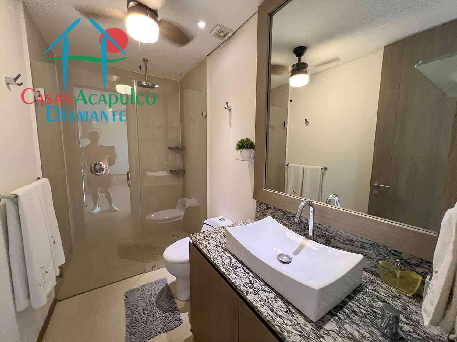 La Isla Java I6 - Baño completo 1